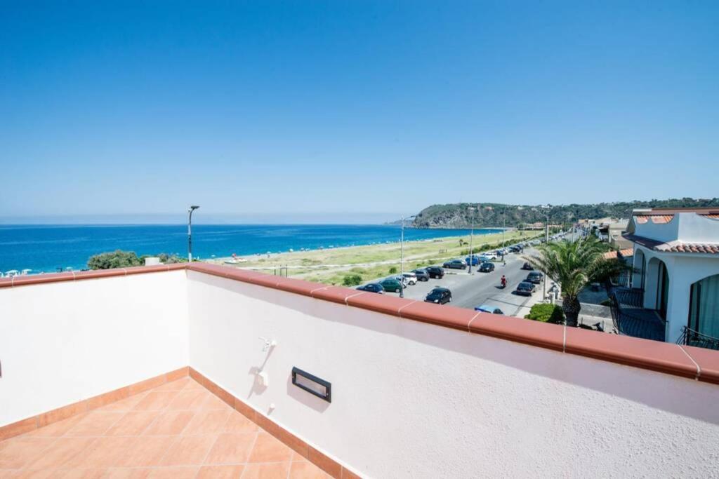 Ferienwohnung A Casa Da Putia, L'Emozione Di Un Tramonto Milazzo Exterior foto